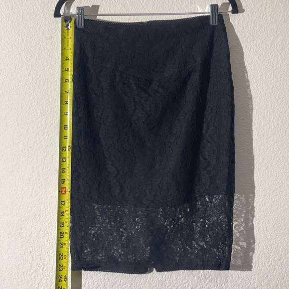 Guess Full Lace Pencil Skirt 
Style #W4FD3W5VU0 - Picture 5 of 6